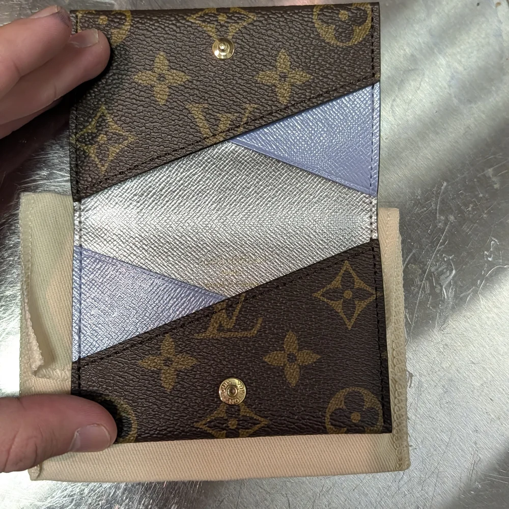 Louis Vuitton Brown Monogram Wallet - Picture 6 of 9
